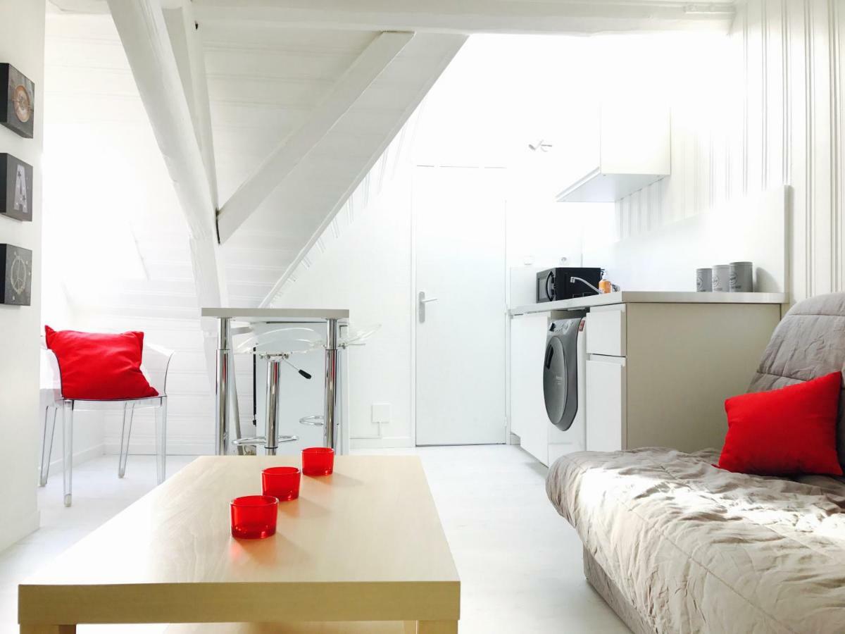 Appartement F1 atypique au centre de Strasbourg Extérieur photo
